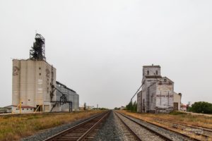 Moderner und historischer Grain Elevator